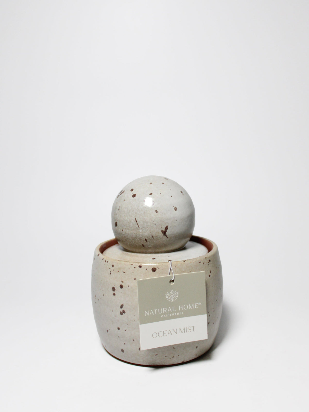 Ocean Mist Natural Home 13 oz scented candle