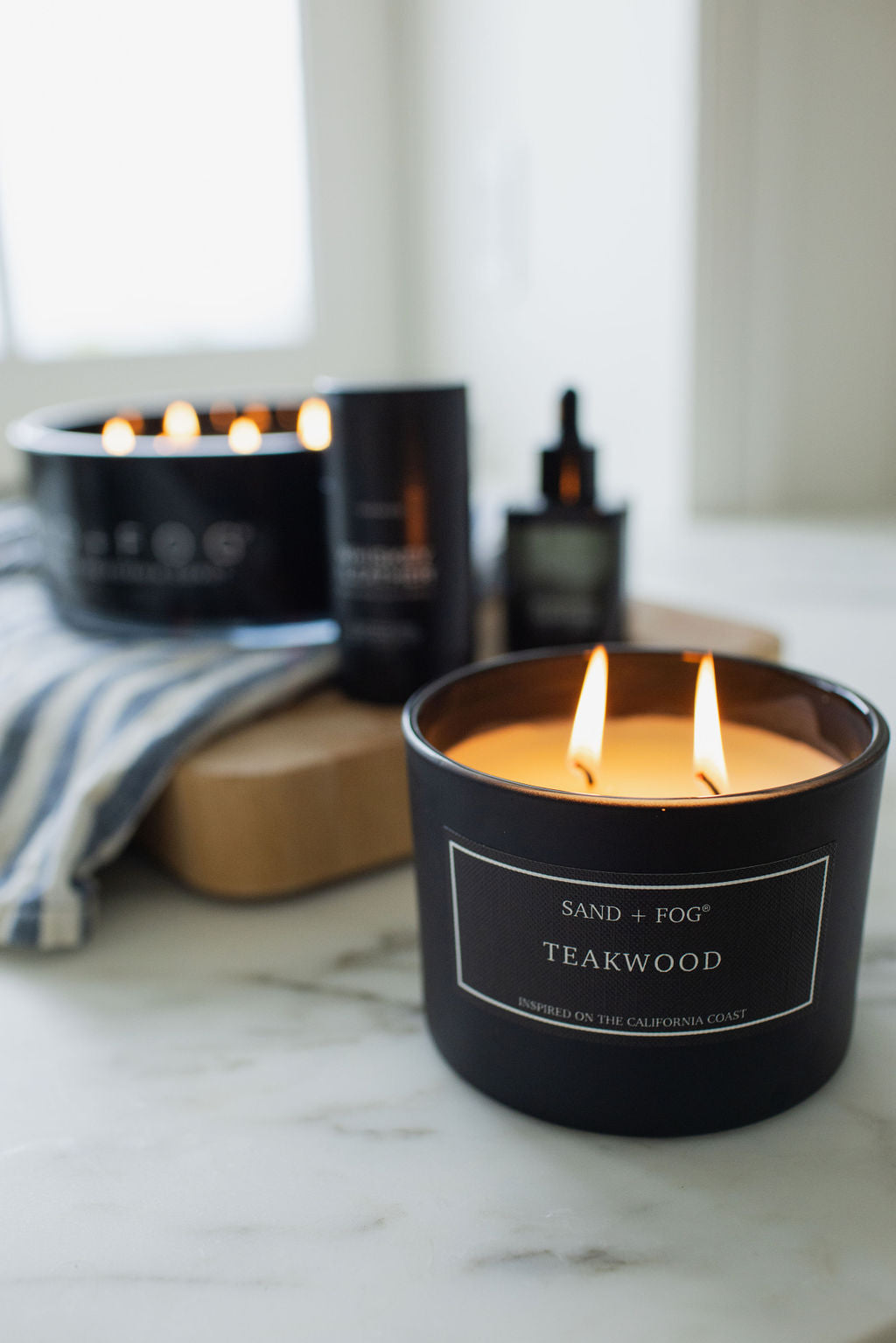 Teakwood 12 oz scented candle